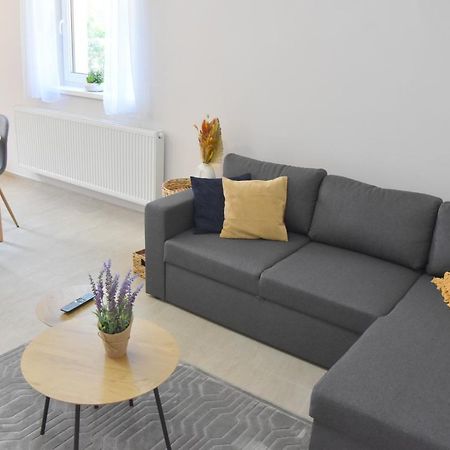 Voeroesko Apartmanhaz Balatonalmadi Exterior photo